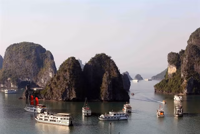 Hạ Long Bay is one of the top destinations chosen by many foreign tourists. — VNA/VNS Photo Lê Quang Quyết