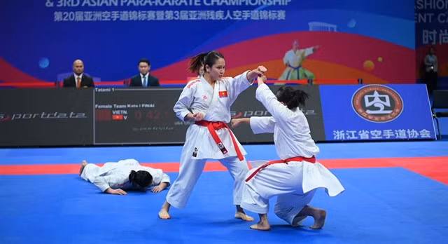 Việt Nam women's kata team perform in the final of the Asian Karate Federation Senior Championships. Their second finish gives them a place in the 2024 Karate World Cup.
