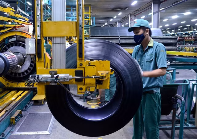 The post product inspection process at a factory of Đà Nẵng Rubber JSC. Support policies are necessary to achieve the GDP target of 7 per cent for the whole year. —VNA/VNS Photo