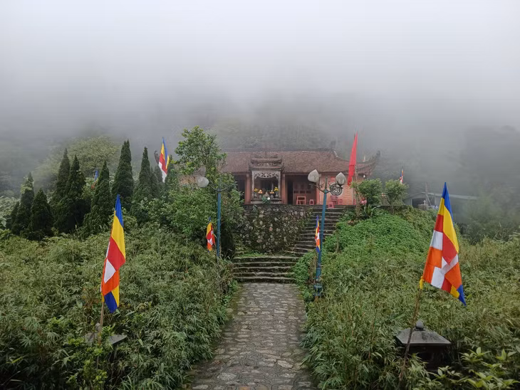 Van Tieu pagoda