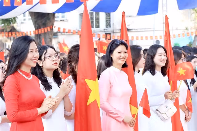 Teachers and students at the opening ceremony of the new school year of 2024-25 at Việt Đức High School in Hà Nội. — VNA/VNS Photo Tuấn Anh