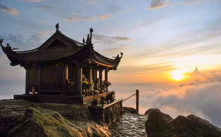 Dong Pagoda Yen Tu