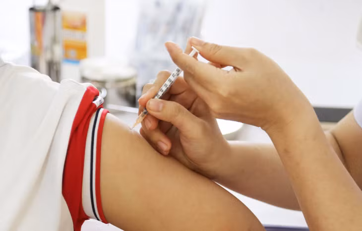 168 grade 6 students have been safely vaccinated against Covid-19 ảnh 9 168 grade 6 students have been safely vaccinated against Covid-19 ảnh 9
