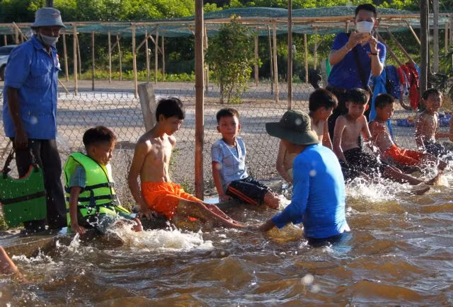 A swimming class for children with disabilities in the central province of Quảng Trị was opened last year.