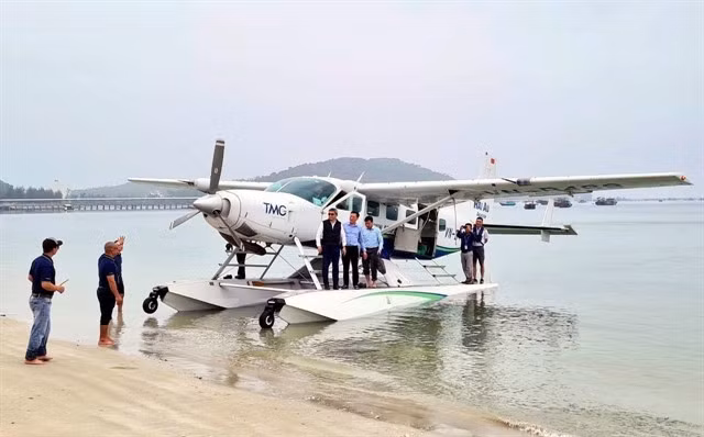 A sea plane route is being considered to link Cô Tô Island and Hạ Long City, Quảng Ninh Province.
