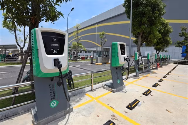 A charging station of Vinfast. Việt Nam will study policies for electric car development in line with the global trend.