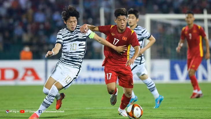 The friendly between Vietnam's U23 and the Republic of Korea's U20. (Photo: VFF)