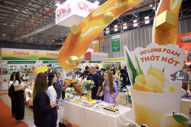 The 28th International Exhibition on Food &amp; Beverage and Food Processing, Packaging Technology &amp; Equipment is being held in HCM City from August 8 to 10. — VNS Photo