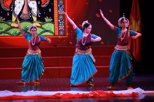The ancient dance of India has many movements like those of Vietnamese folk dances. Photo courtesy of the Indian embassy