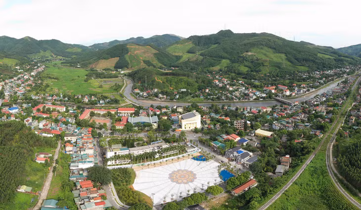 Public cultural and sports facilities are built in the central area of Vang Danh central area.
