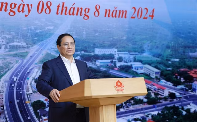 Prime Minister Phạm Minh Chính chairs the 13th meeting of the National Steering Committee for Major Transport Projects on Thursday morning in Hà Nội.—VNA/VNS Photo Phạm Tiếp