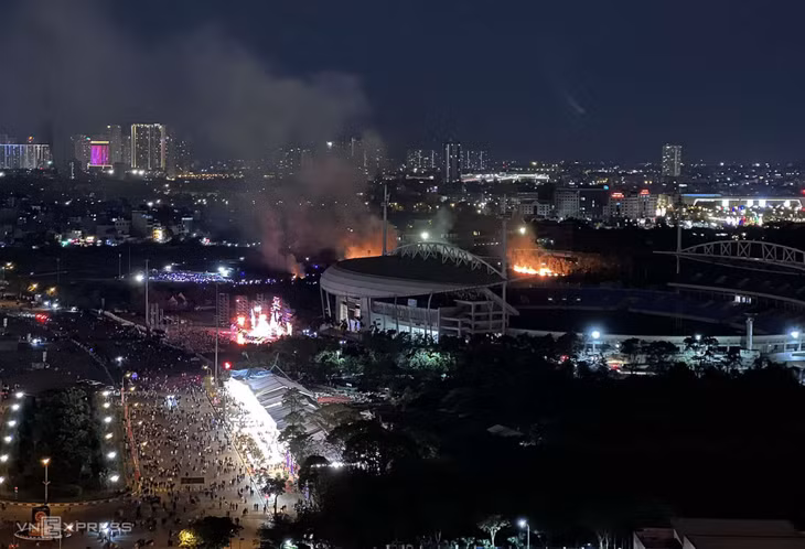Over 4,000 drones light up Hanoi sky in Lunar New Year's rehearsal