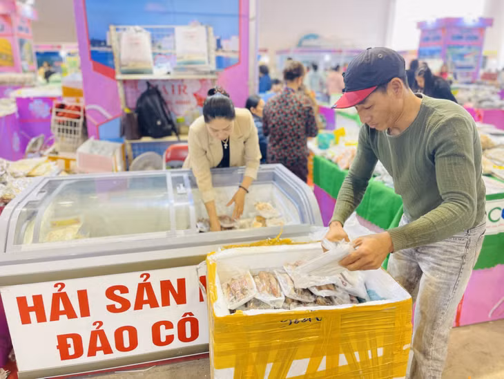 Businesses and production facilities continuously replenish their stock.