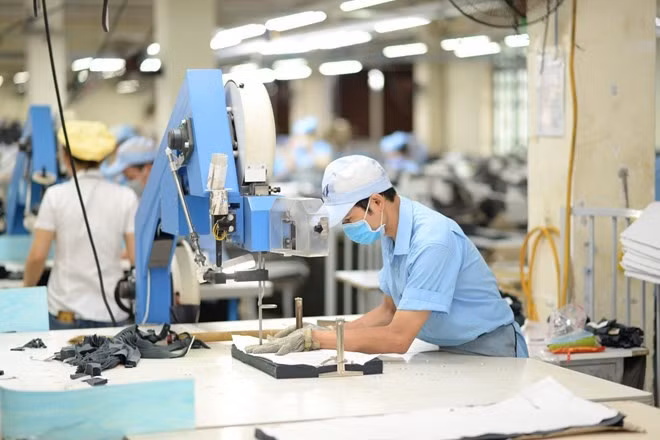 The production of garments for export. (Photo: Vietnam+)
