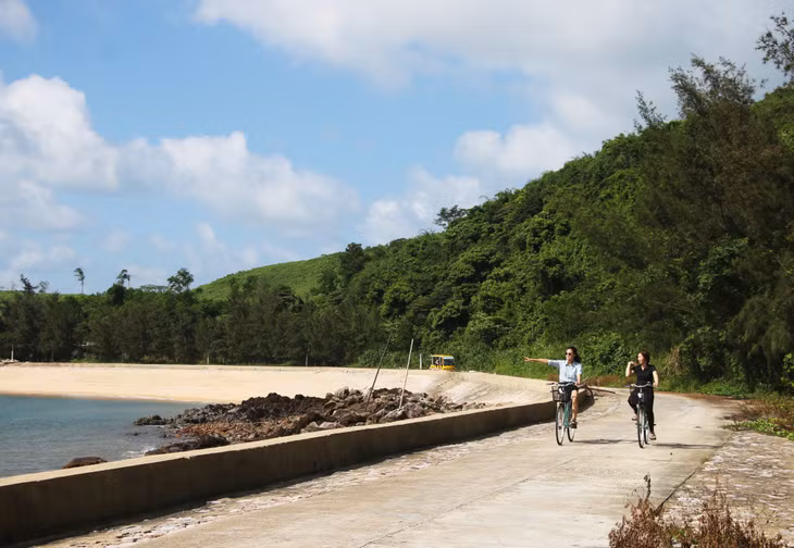 Holidaymakers coming to Cai Chien can immerse themselves in another world, making a break with the hustle and bustle of big cities.