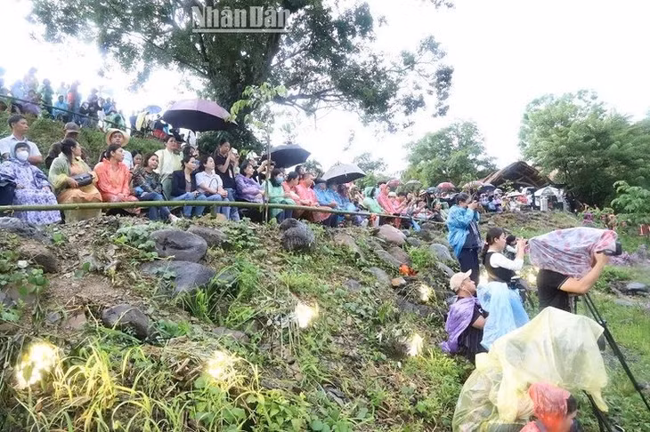 The show attracts a large number of viewers.