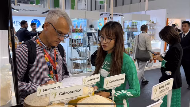 Vietnamese green products showcased at int’l food trade fair hinh anh 1