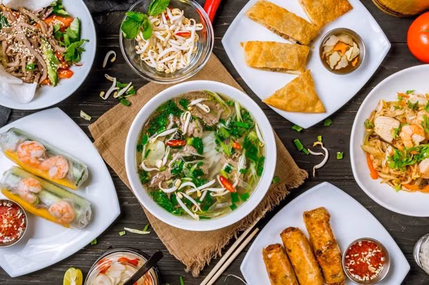 Culinary delights add to allure of Vietnamese tourism hinh anh 1