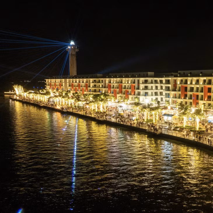 VUI-Fest Ha Long has emerged as a new entertainment hotspot