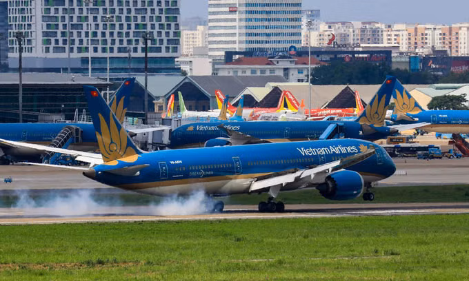 First Vietnamese carrier receives 5-star rating at APEX awards
