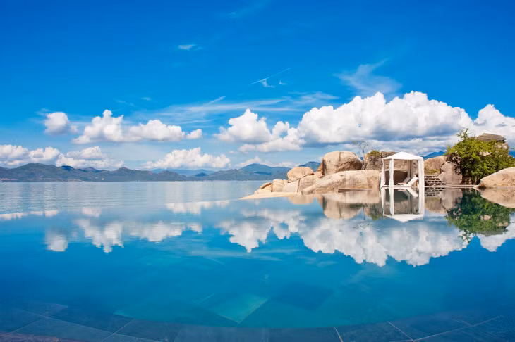 5 Vietnam resorts that allow access only by boat