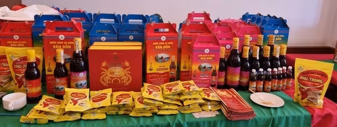 Vanbest's bottled fish sauce has been exported to 16 countries around the world. Photo: Cuong Vu.