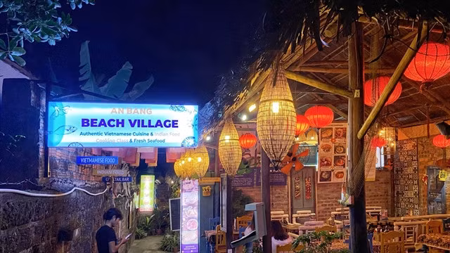 An Bàng beach village restaurant is decorated from recycled material, including shipwrecks, old timber and fishing tools. More than 35 restaurants with locally-made designs were built in the village. Photo courtesy of Lê Thanh Đông