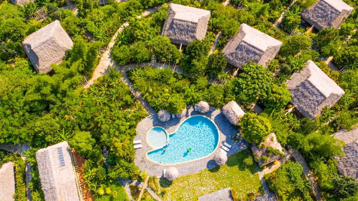 9 Vietnamese resorts to escape summer heat