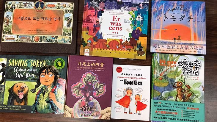 Vietnamese children's books at the fair.