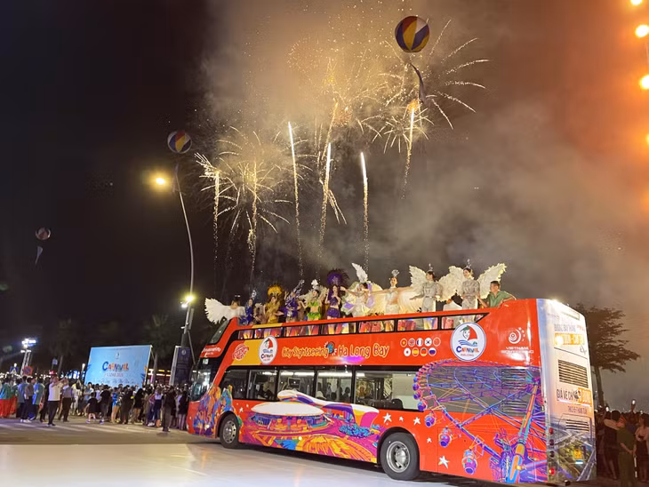 A low-altitude fireworks