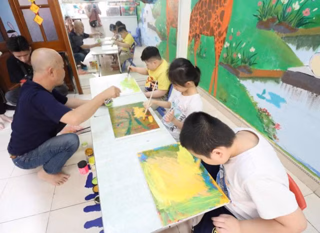 Children drawing at Hope Centre. — Photo courtesy of Hope Centre