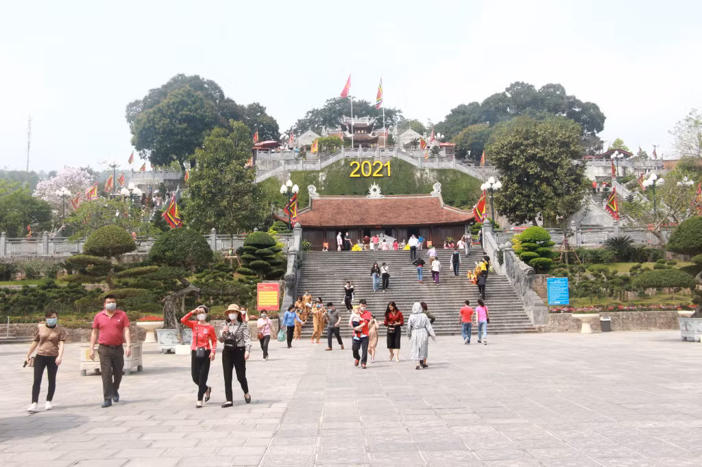 Cua Ong temple has greeted more than 21,000 tourist arrivals since its reopening in March 3.
