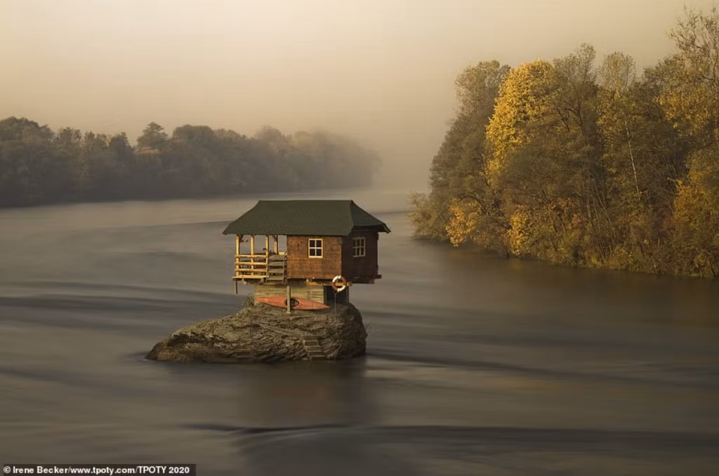 Hungarian photographer Irene Becker is honoured in the single image category for his work titled 