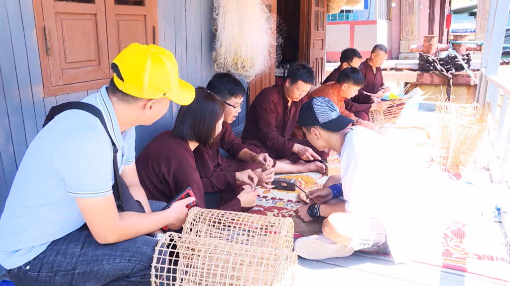 ... and experience indigenous cultural activities at Cua Van fishing village.