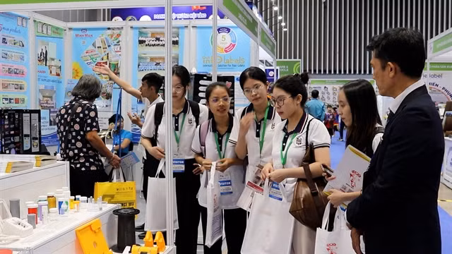 Expo programmes help domestic and international businesses in the support industry to promote themselves and meet potential business partners. — VNS Photo