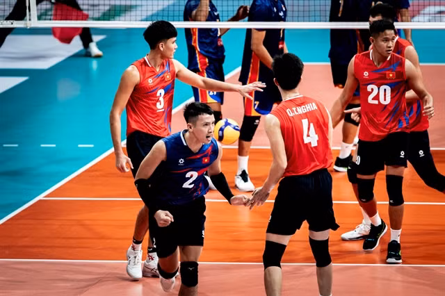 Vietnamese players seen celebrating during the SEA V.League 2024's first leg last week. They will take part in the second leg from August 23-25 in Indonesia. VNS Photo