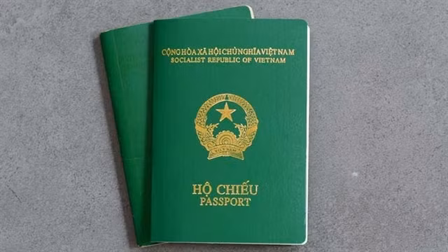 Vietnamese passports.