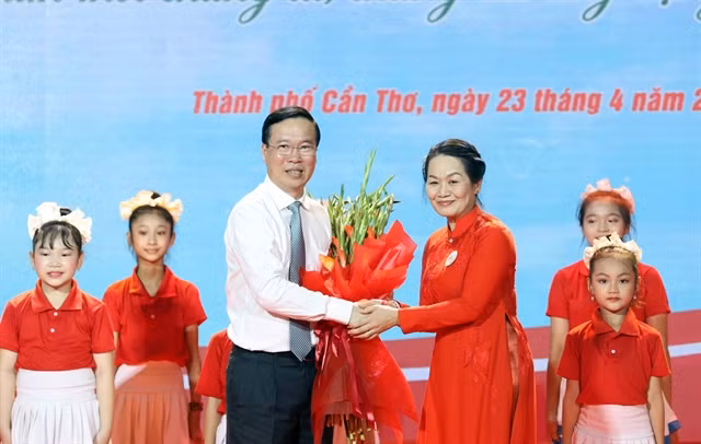 Politburo member, State President Võ Văn Thưởng becomes the Honourary President of the Việt Nam Red Cross Society for the 2022-2027 term. VNA/VNS Photos Thống Nhất