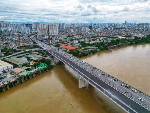 Vĩnh Tuy 2 Bridge that was opened to traffic on August 30, 2023. — VNA/VNS Photo Tuấn Anh