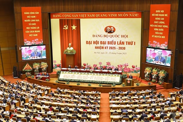 Party General Secretary Tô Lâm delivers remarks at the first congress of the National Assembly (NA) Party Organisation for the 2025–30 tenure on Thursday. — VNA/VNS Photos Doãn Tấn