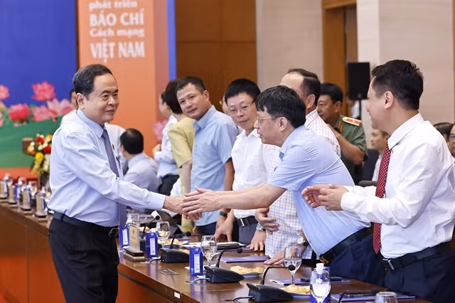 National Assembly Chairman Trần Thanh Mẫn meets leaders of major media agencies on Sunday. — VNA/VNS Photos Doãn Tấn
