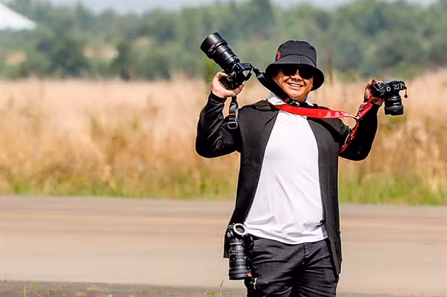 Phạm Nguyễn, a photojournalist of Tiền Phong Newspaper. VNA/VNS Photo