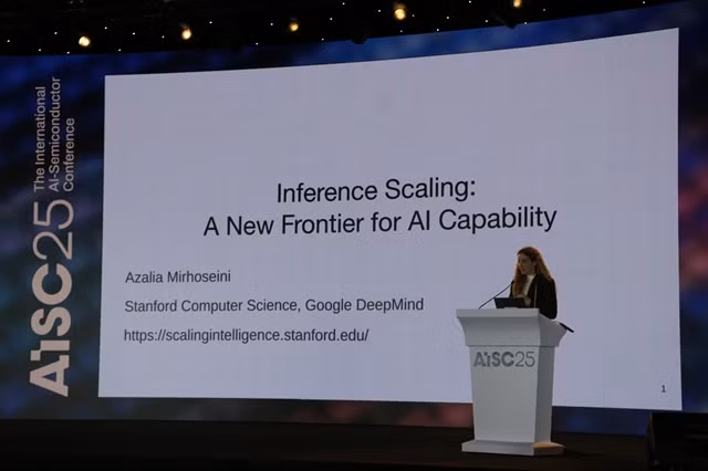 Azalia Mirhoseini, a professor at Stanford University and AI researcher at Google DeepMind, speaks at the conference. — VNS Photo Tiến Đạt