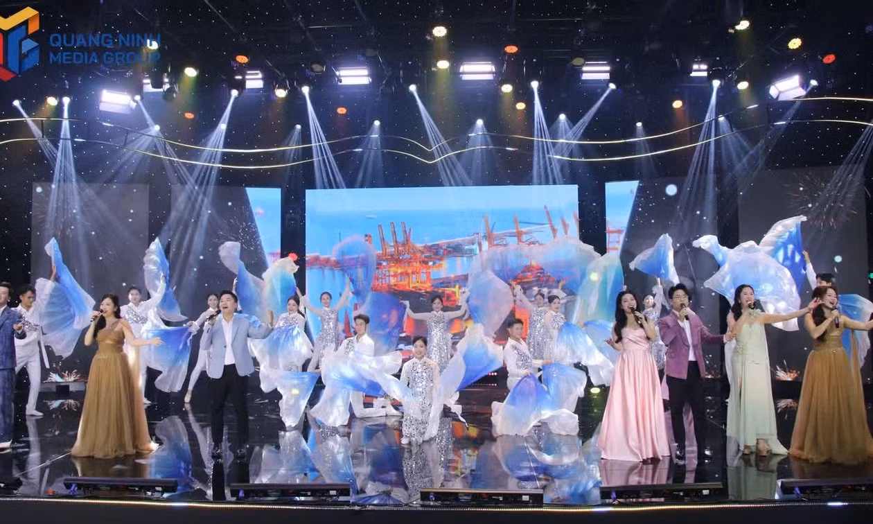  “A New Day in Quang Ninh” art and political commentary programme spreads the aspirations of a young city
