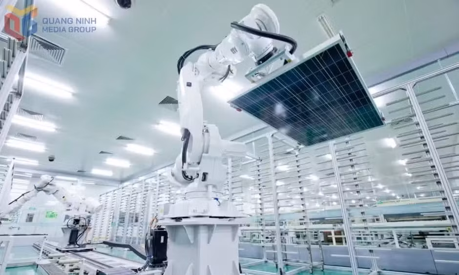 High-automation production line of Jinko Solar in Quang Ninh. Photo: Thu Giang