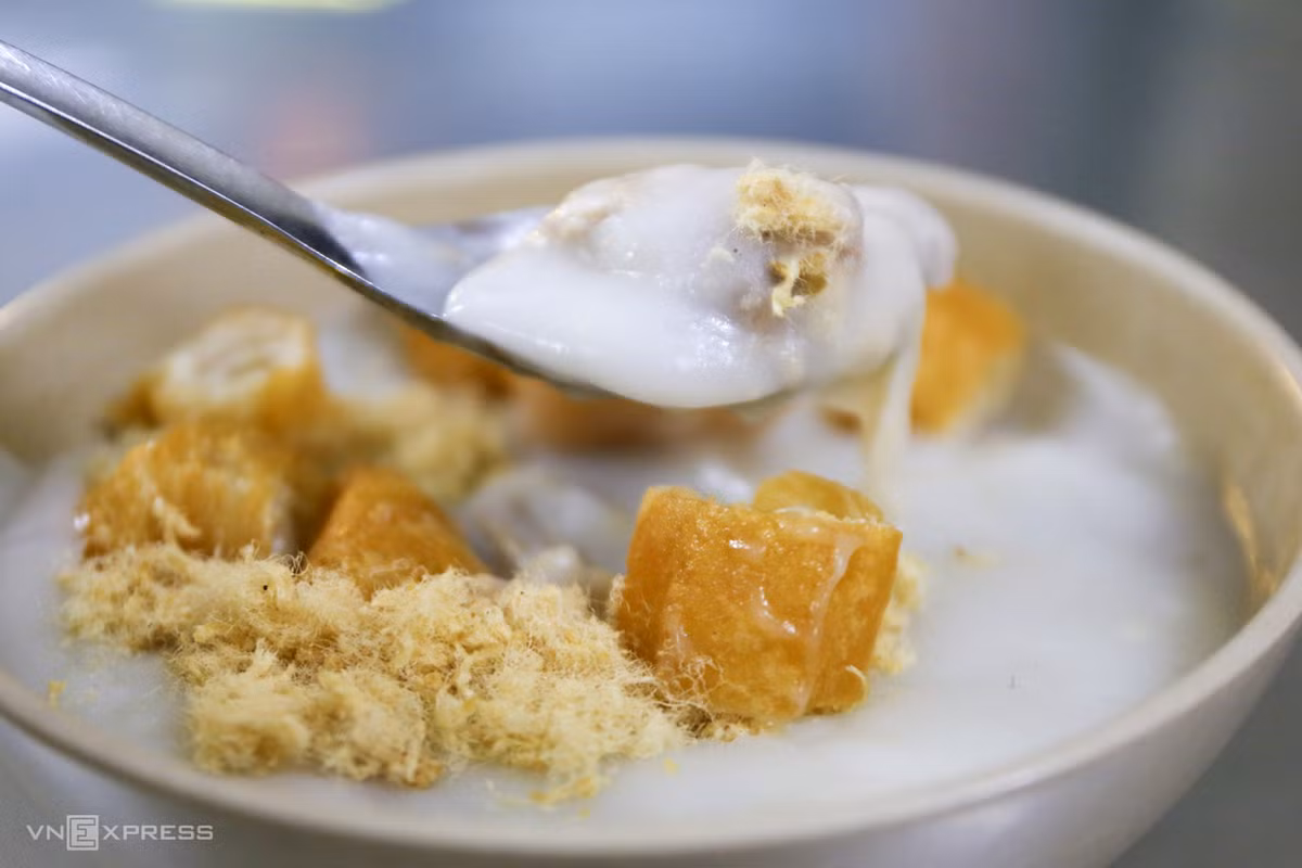 Signature autumn delicacies in Hanoi